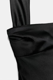 Robe satinée effet foulard
