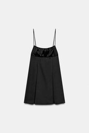 Robe mini satinée à bretelles