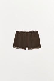 Short fluide en dentelle