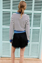 Short satiné à dentelle