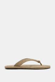 Sandale plate en cuir