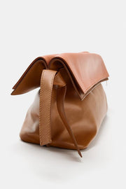 Pochette enveloppe en cuir à rabat
